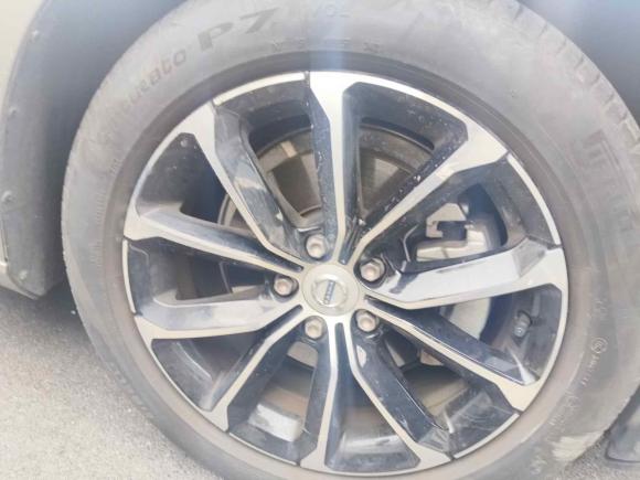 [南京·苏A] 二手沃尔沃沃尔沃S602022款 B4 智逸豪华版