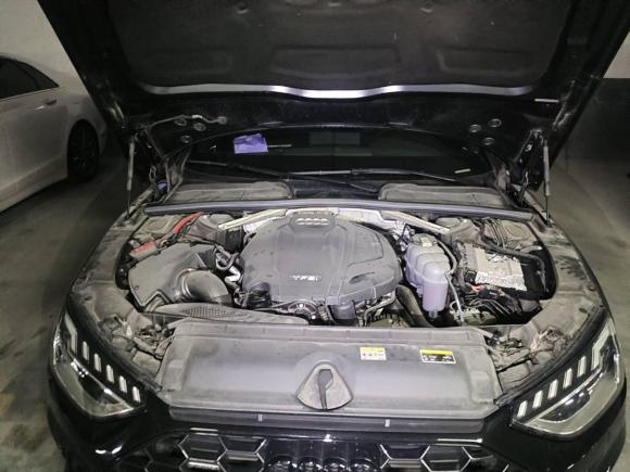 [上海·沪D] 二手奥迪奥迪A4L2020款 45 TFSI quattro 臻选动感型