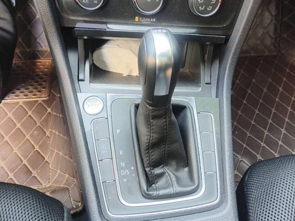 [青岛·鲁B] 二手大众高尔夫2020款 挚爱版 280TSI DSG舒适型