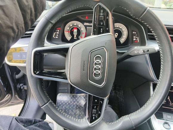 [上海·沪F] 二手奥迪奥迪A6L2021款 40 TFSI 豪华动感型