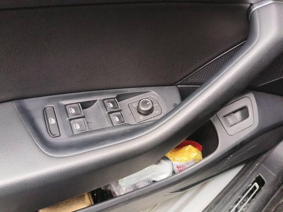 [广州·粤A] 二手大众迈腾2017款 330TSI DSG 豪华型