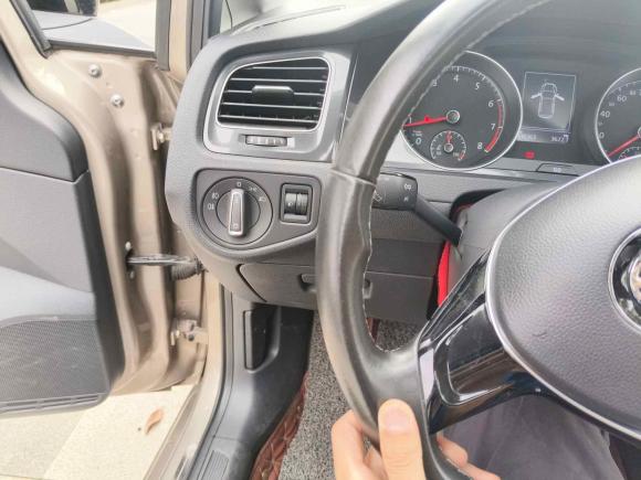 [成都·川A] 二手大众高尔夫2017款 1.6L 自动舒适百万辆纪念版