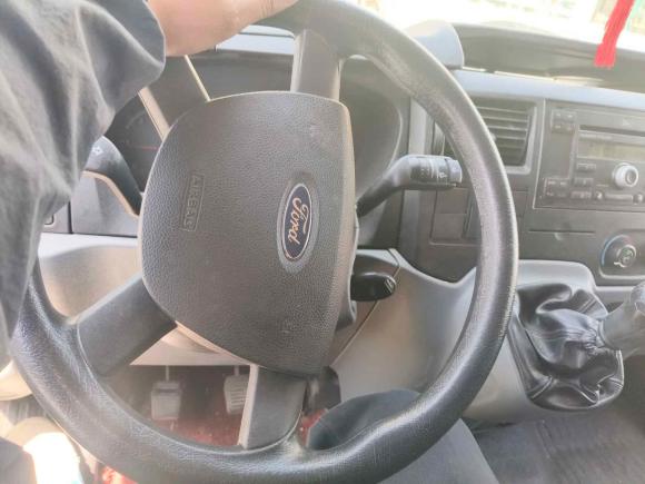 [南通·苏F] 二手福特新世代全顺2009款 2.4T柴油多功能型短轴中顶Duratorq