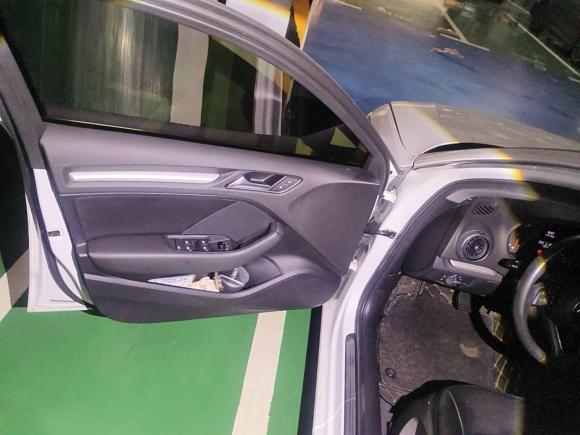 [上海·沪D] 二手奥迪奥迪A32018款 30周年年型 Sportback 35 TFSI 进取型