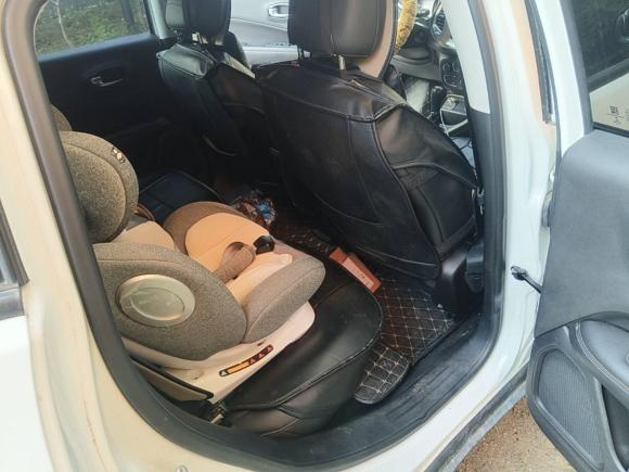 [青岛·鲁B] 二手Jeep指南者2017款 200T 自动家享版