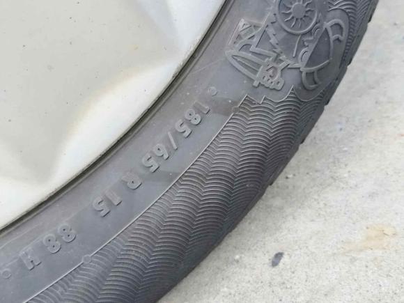 [上海·沪A] 二手日产骊威2010款 劲锐版 1.6L 自动标准型