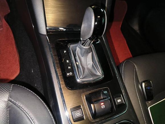 [广州·粤A] 二手斯巴鲁傲虎2016款 2.5i 运动导航版