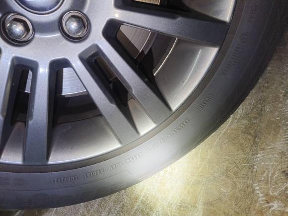 [广州·粤A] 二手路虎发现2016款 3.0 SC 曜黑典藏版 SE