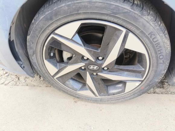 [南昌·赣A] 二手现代伊兰特2021款 1.5L CVT LUX尊贵版