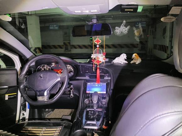 [成都·川A] 二手标致标致30082015款 2.0L 自动潮流版