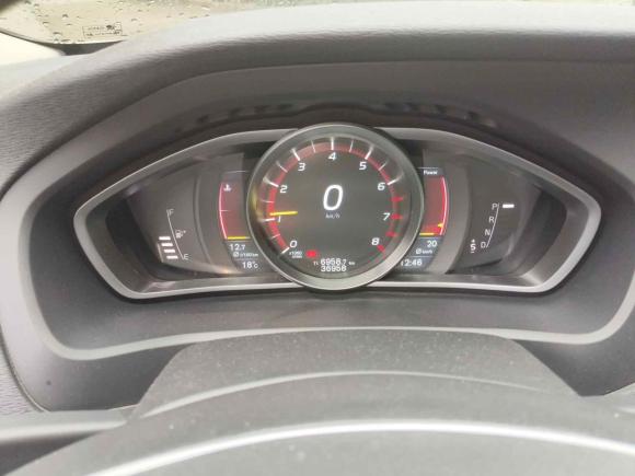 [宁波·浙B] 二手沃尔沃沃尔沃V402015款 1.6T 智逸版