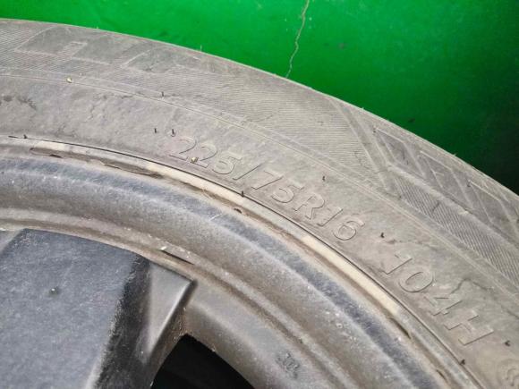 [成都·川G] 二手Jeep自由人2004款 3.7L