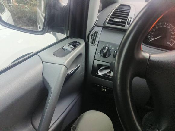 [深圳·粤B] 二手奔驰威霆2010款 2.5L 精英版