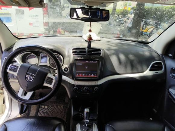 [武汉·鄂A] 二手道奇酷威2013款 2.4L 两驱尊尚版