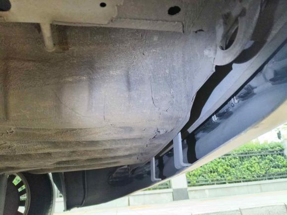 [深圳·粤B] 二手荣威荣威Ei52018款 互联网豪华版