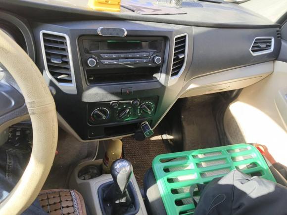 [上海·闽C] 二手长安跨越新豹T32021款 1.6L标准版双排单后轮栏板2520mm货箱DAM16KR