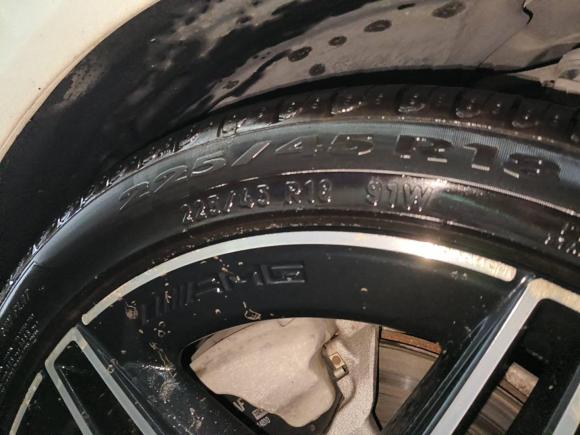 [深圳·粤B] 二手奔驰奔驰C级2021款 C 260 L 运动星耀臻藏版