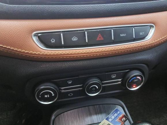 [武汉·鄂A] 二手奇瑞瑞虎72016款 2.0L CVT耀目版