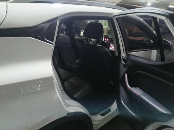 [南京·苏A] 二手东南东南DX32018款 1.5T CVT豪华型