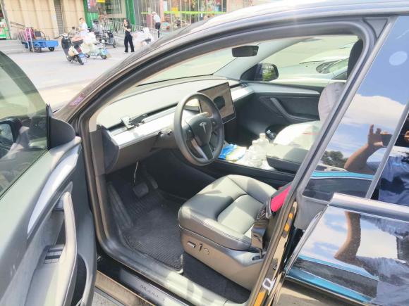 [上海·沪A] 二手特斯拉Model Y2023款 后轮驱动版