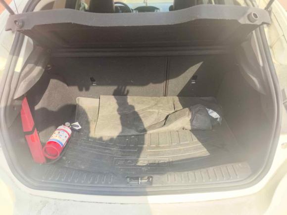 [青岛·鲁B] 二手福特福克斯2017款 两厢 1.6L 手动风尚型智行版