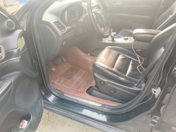 [南京·苏A] 二手Jeep大切诺基2014款 3.0L 舒享导航版