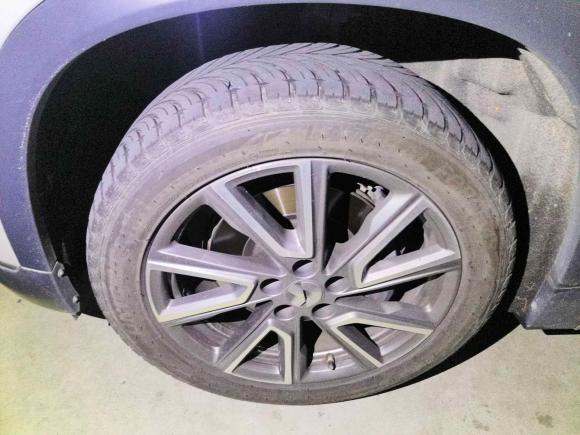 [深圳·粤B] 二手蔚来蔚来ES82020款 415KM 六座版