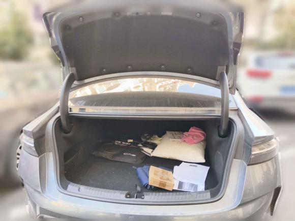 [上海·沪A] 二手比亚迪海豹2022款 700km 长续航后驱版