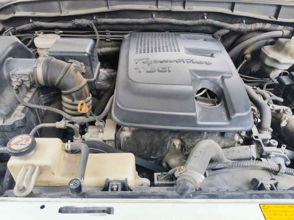 [上海·沪A] 二手江铃驭胜S3502014款 2.4T 自动两驱柴油豪华天窗版7座