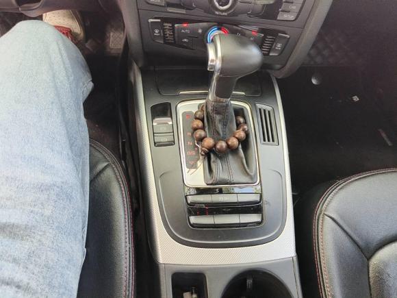 [上海·沪E] 二手奥迪奥迪A4L2013款 35 TFSI 自动标准型