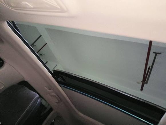 [杭州·浙A] 二手红旗红旗HS52019款 2.0T 智联旗享版