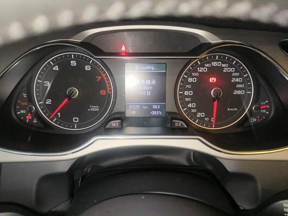 [广州·粤A] 二手奥迪奥迪A4L2013款 35 TFSI 自动豪华型