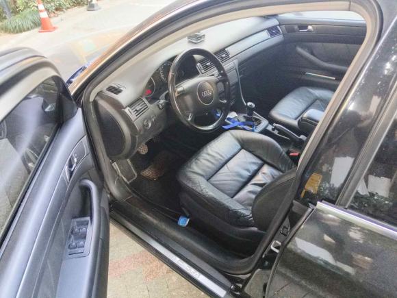 [杭州·浙A] 二手奥迪奥迪A62004款 1.8T 手动基本型