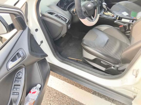 [嘉兴·浙F] 二手福特福克斯2018款 两厢经典 EcoBoost 125 自动超能风尚型智行版