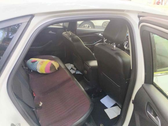 [青岛·鲁U] 二手福特福克斯2018款 三厢经典 EcoBoost 125 自动超能风尚型智行版