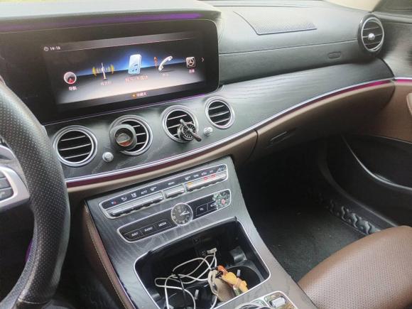 [南京·苏A] 二手奔驰奔驰E级2018款 改款 E 200 L 运动型