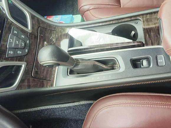 [苏州·苏E] 二手别克君越2013款 2.4L SIDI精英舒适型