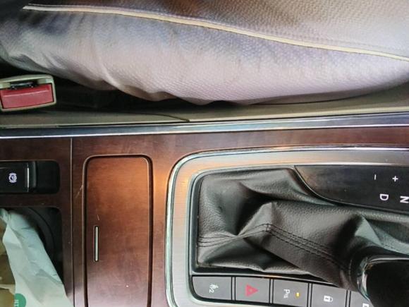 [上海·苏A] 二手荣威荣威9502012款 2.0L 舒适版