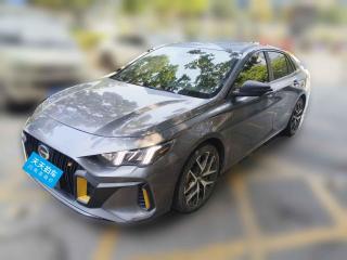 广汽传祺影豹2021款 270T DCT J16版