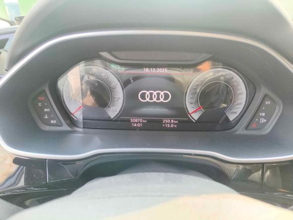 [杭州·浙M] 二手奥迪奥迪Q32021款 35 TFSI 时尚致雅型