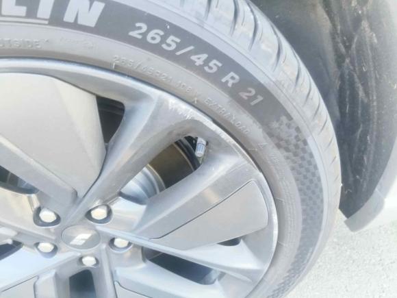 [上海·沪A] 二手理想汽车理想L92022款 Max