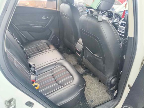 [南京·苏A] 二手奔腾奔腾X402017款 1.6L 自动豪华型