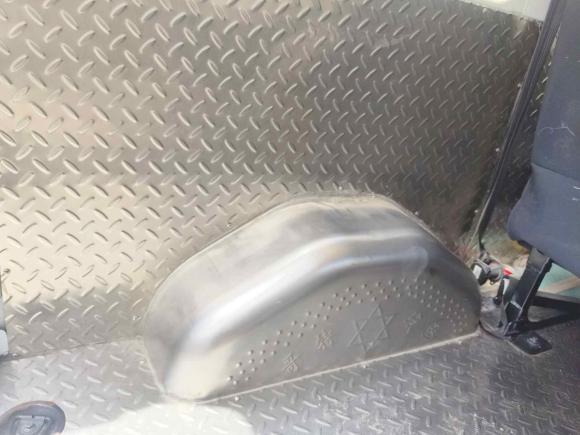 [杭州·浙F] 二手上汽大通MAXUS新途V802019款 2.5T经典款6挡手动傲运通长轴中顶7座