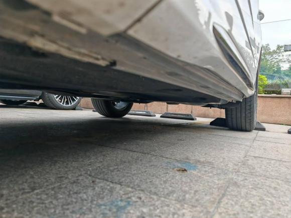 [广州·粤A] 二手奥迪奥迪Q32020款 40 TFSI 时尚动感型