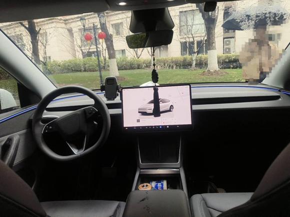 [上海·沪B] 二手特斯拉Model Y2025款 后轮驱动 首发版