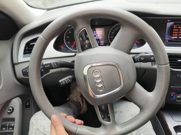 [芜湖·皖B] 二手奥迪奥迪A4L2012款 2.0 TFSI 自动技术型