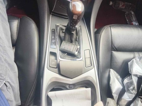 [上海·沪G] 二手凯迪拉克凯迪拉克SRX2012款 3.0L 精英型