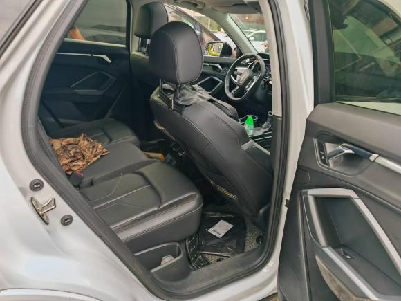 [广州·粤A] 二手奥迪奥迪Q32020款 40 TFSI 时尚动感型