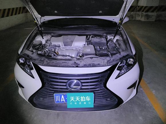 [成都·川A] 二手雷克萨斯雷克萨斯ES2017款 200 30周年纪念版