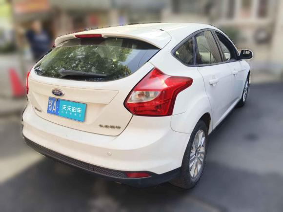 [武汉·鄂A] 二手福特福克斯2012款 两厢 1.6L 手动舒适型